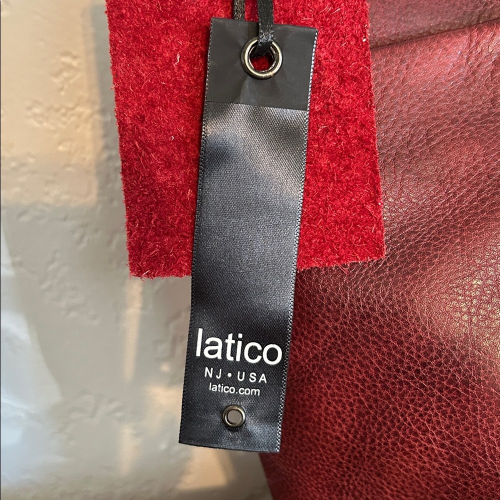 Latico Leathers Nash Crossbody Bag in Oxblood - Picture 2 of 6